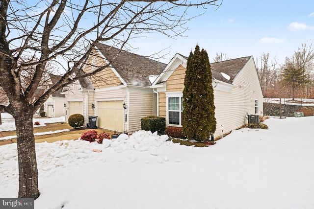 257 LONG POINT DR, Fredericksburg, VA 22406