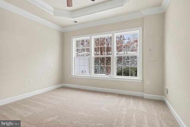 257 LONG POINT DR, Fredericksburg, VA 22406