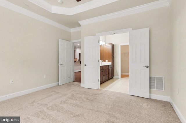 257 LONG POINT DR, Fredericksburg, VA 22406