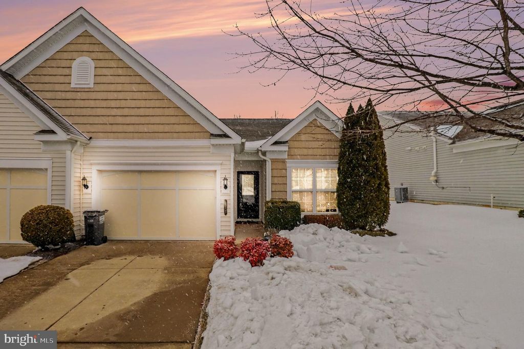 257 LONG POINT DR, Fredericksburg, VA 22406