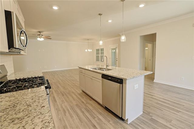 2927 RAMBLER Drive, Loganville, GA 30052