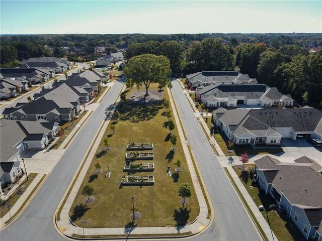 2927 RAMBLER Drive, Loganville, GA 30052