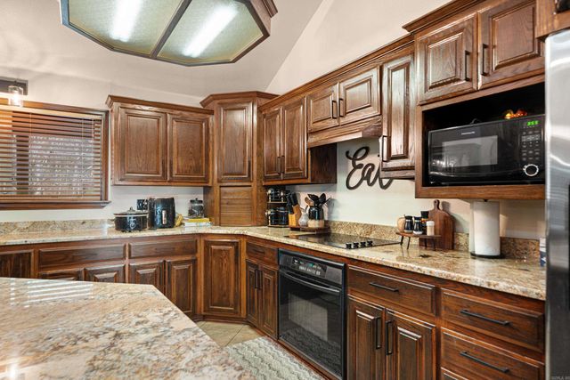2003 N Moore, Hot Springs, AR 71913