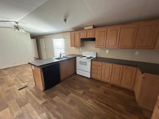 88 County Road 67635, Dayton, TX 77535