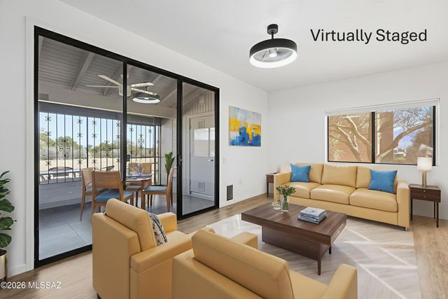 1456 W Desert Hills Drive, Green Valley, AZ 85622