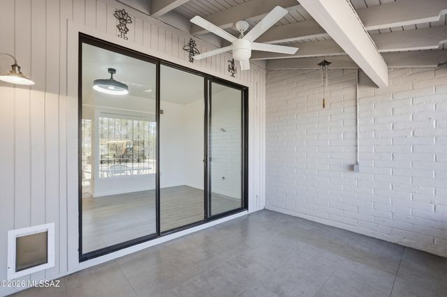 1456 W Desert Hills Drive, Green Valley, AZ 85622