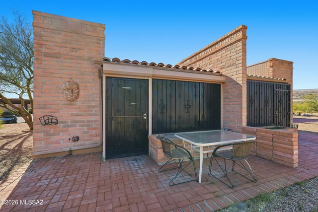 1456 W Desert Hills Drive, Green Valley, AZ 85622