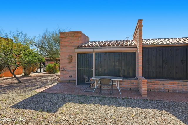 1456 W Desert Hills Drive, Green Valley, AZ 85622