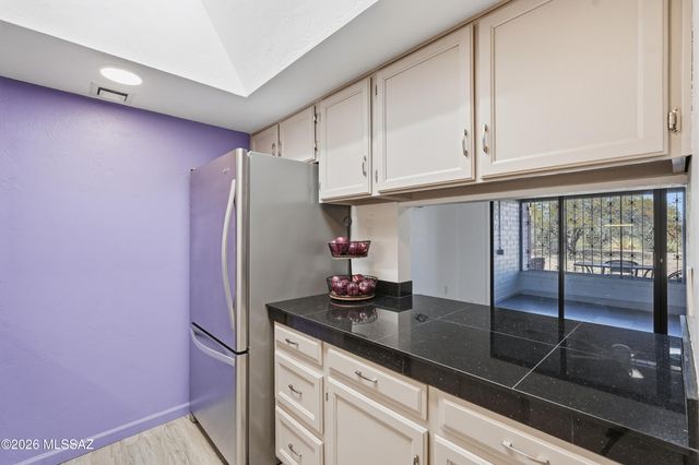 1456 W Desert Hills Drive, Green Valley, AZ 85622