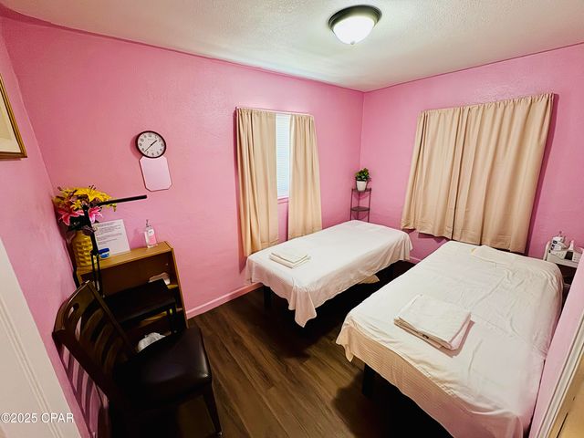 1216 N Martin Luther King Jr Boulevard, Panama City, FL 32401