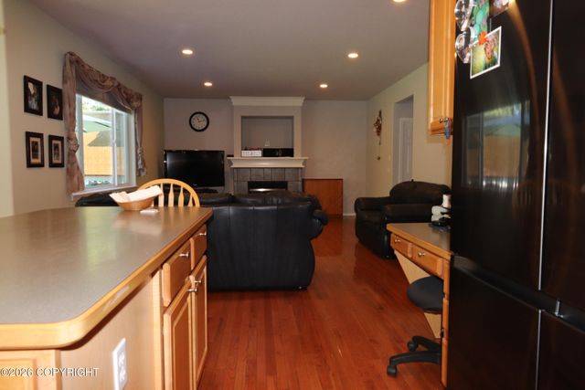 10006 Explorer Circle, Anchorage, AK 99515