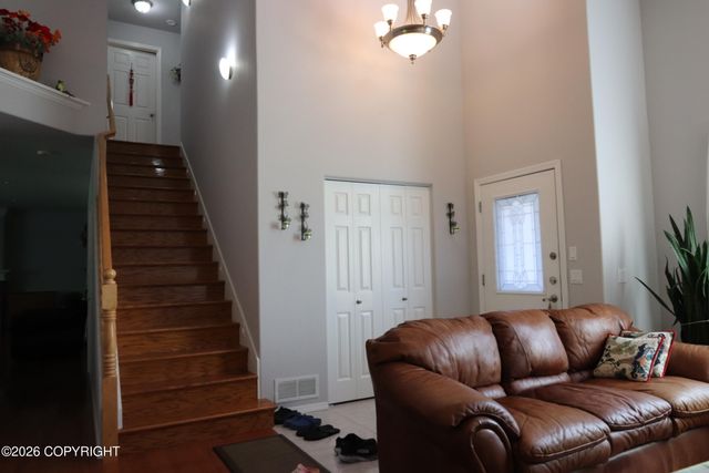 10006 Explorer Circle, Anchorage, AK 99515