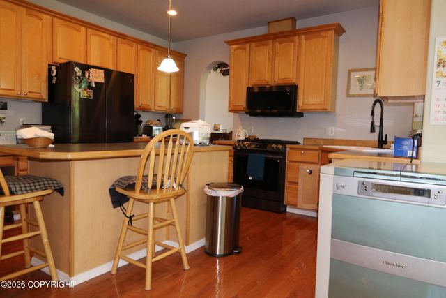 10006 Explorer Circle, Anchorage, AK 99515