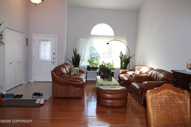 10006 Explorer Circle, Anchorage, AK 99515