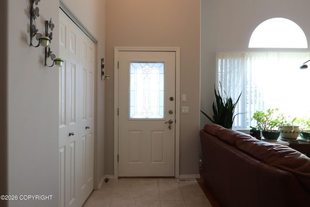 10006 Explorer Circle, Anchorage, AK 99515
