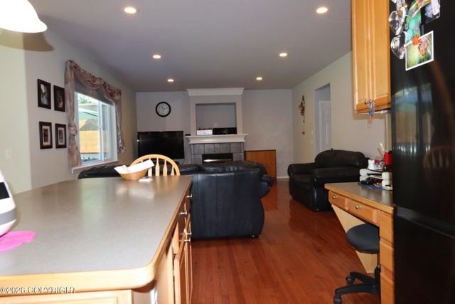 10006 Explorer Circle, Anchorage, AK 99515