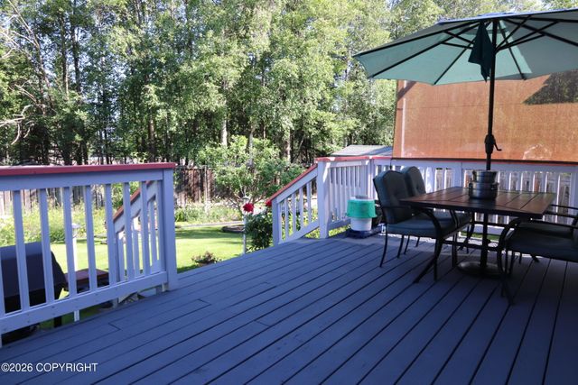10006 Explorer Circle, Anchorage, AK 99515