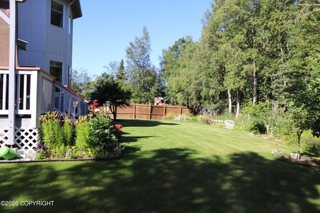 10006 Explorer Circle, Anchorage, AK 99515