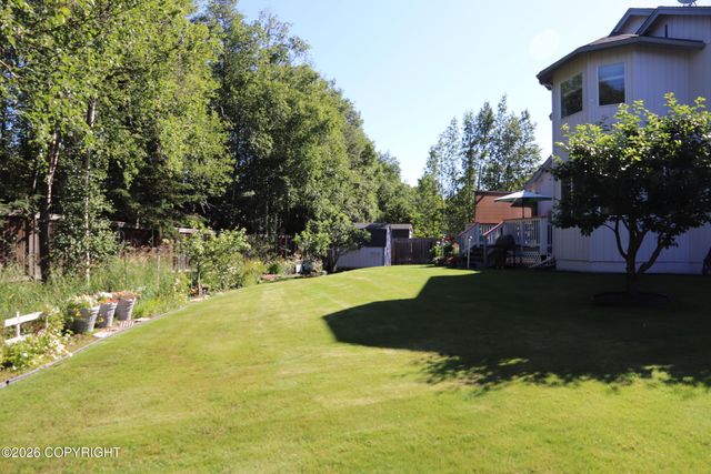 10006 Explorer Circle, Anchorage, AK 99515