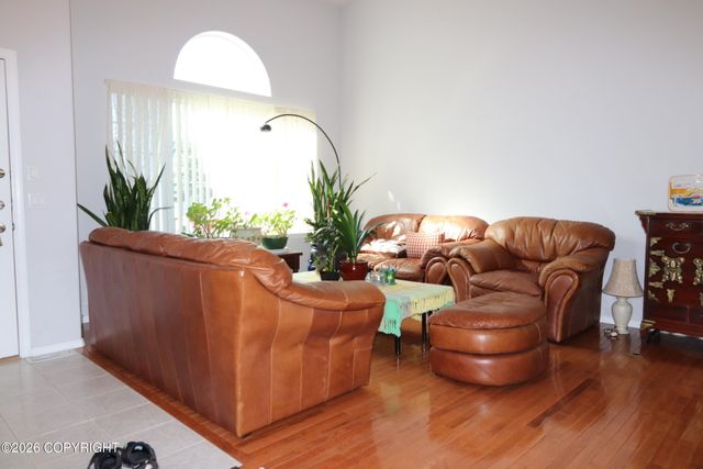10006 Explorer Circle, Anchorage, AK 99515