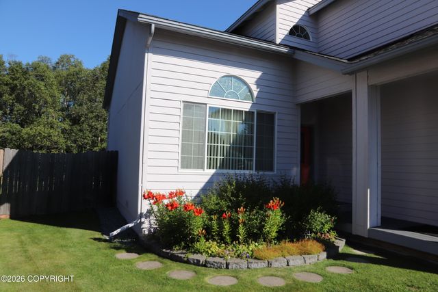 10006 Explorer Circle, Anchorage, AK 99515