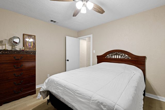 413 W HUGHES ST, Longview, TX 75662
