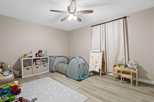 413 W HUGHES ST, Longview, TX 75662