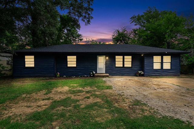 413 W HUGHES ST, Longview, TX 75662