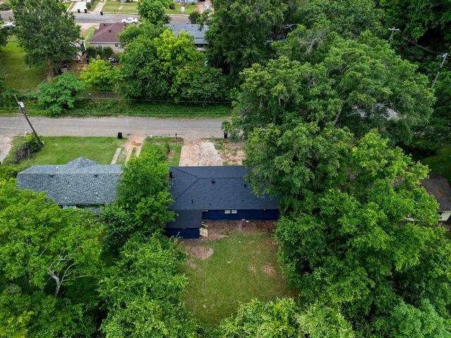 413 W HUGHES ST, Longview, TX 75662