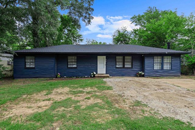 413 W HUGHES ST, Longview, TX 75662