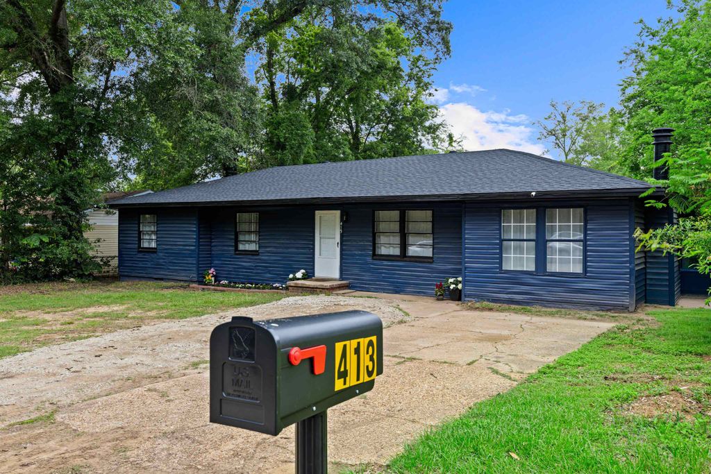 413 W HUGHES ST, Longview, TX 75662
