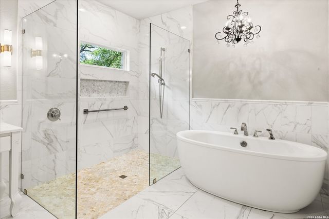 7615 SWEETWIND CIR, Fair Oaks Ranch, TX 78015