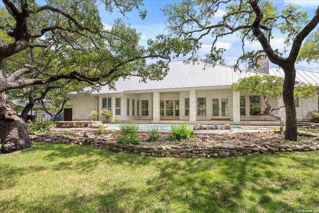 7615 SWEETWIND CIR, Fair Oaks Ranch, TX 78015