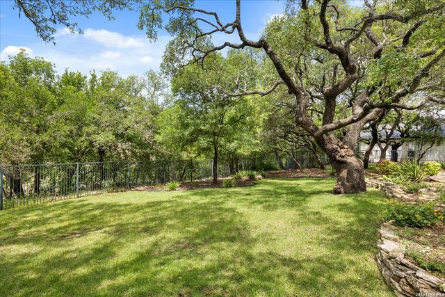 7615 SWEETWIND CIR, Fair Oaks Ranch, TX 78015