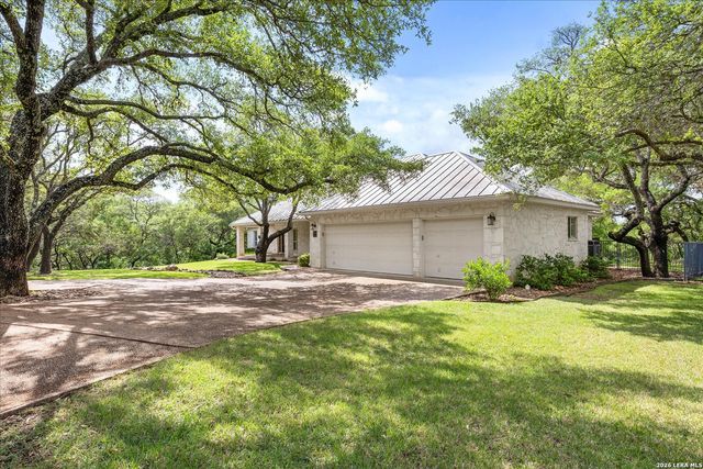 7615 SWEETWIND CIR, Fair Oaks Ranch, TX 78015