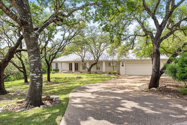 7615 SWEETWIND CIR, Fair Oaks Ranch, TX 78015