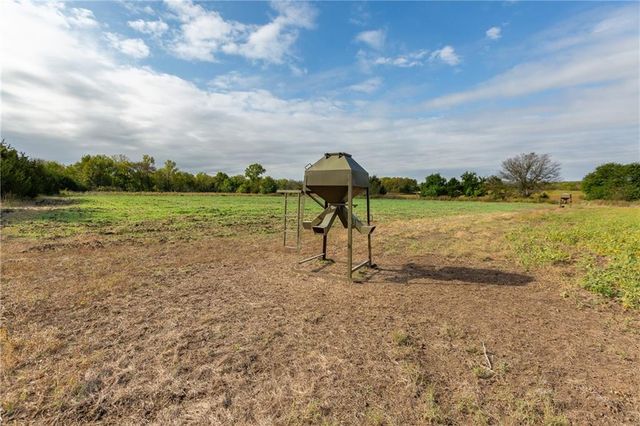 000 SE Virginia Road, Kincaid, KS 66039