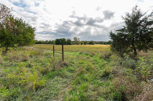 000 SE Virginia Road, Kincaid, KS 66039