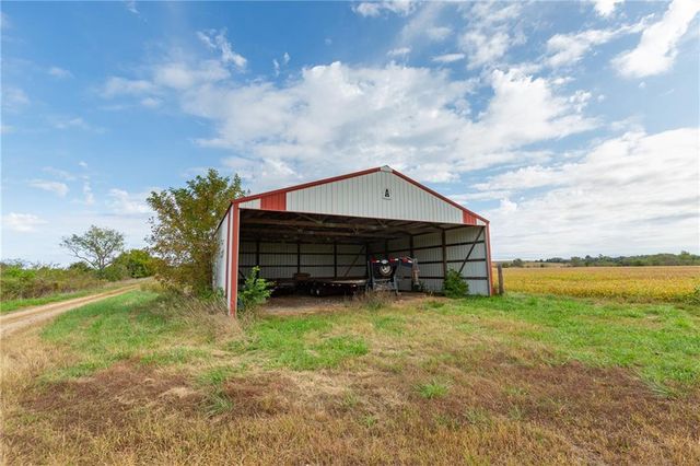 000 SE Virginia Road, Kincaid, KS 66039