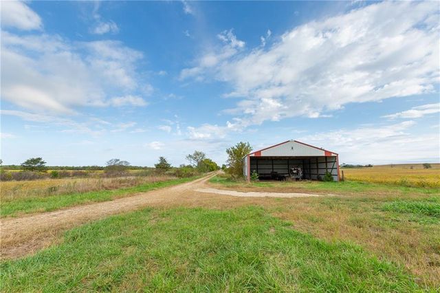 000 SE Virginia Road, Kincaid, KS 66039
