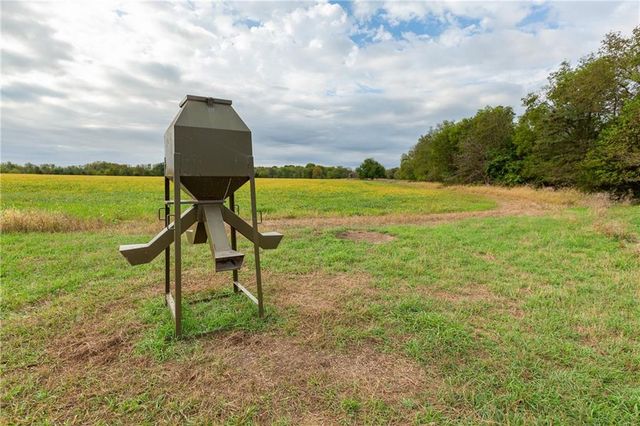 000 SE Virginia Road, Kincaid, KS 66039