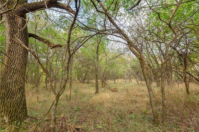 000 SE Virginia Road, Kincaid, KS 66039