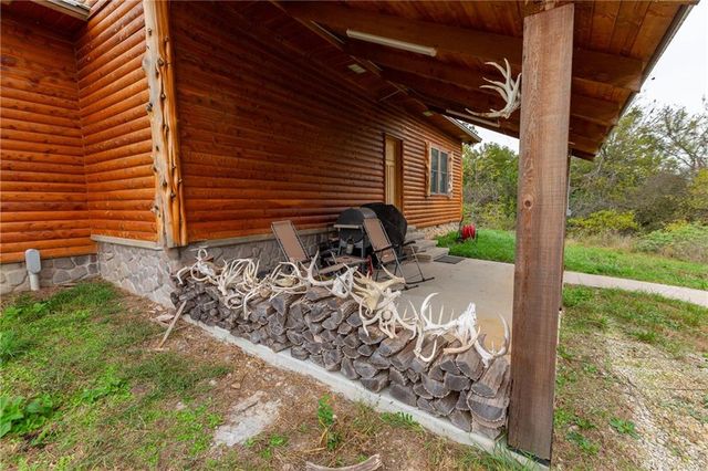 000 SE Virginia Road, Kincaid, KS 66039