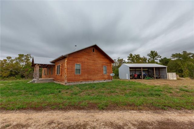 000 SE Virginia Road, Kincaid, KS 66039