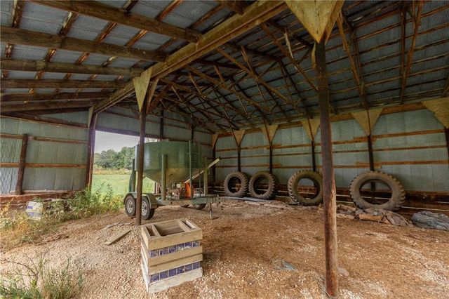 000 SE Virginia Road, Kincaid, KS 66039