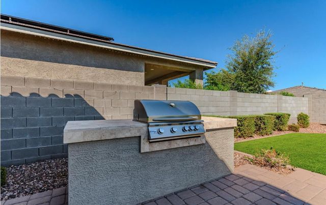 5059 N 183rd Lane, Litchfield Park, AZ 85340