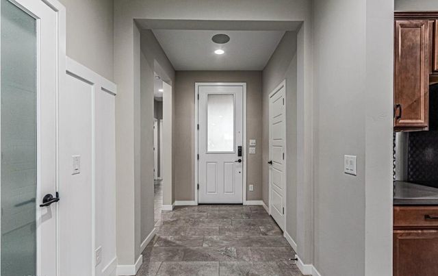 5059 N 183rd Lane, Litchfield Park, AZ 85340