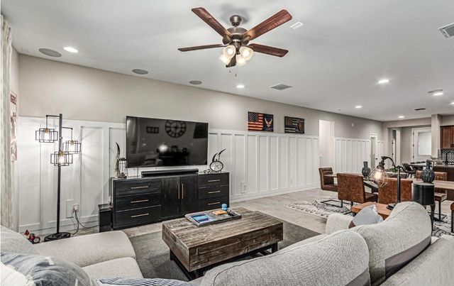 5059 N 183rd Lane, Litchfield Park, AZ 85340