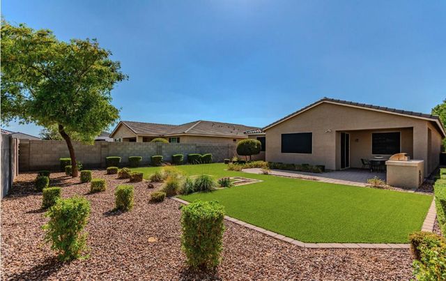 5059 N 183rd Lane, Litchfield Park, AZ 85340