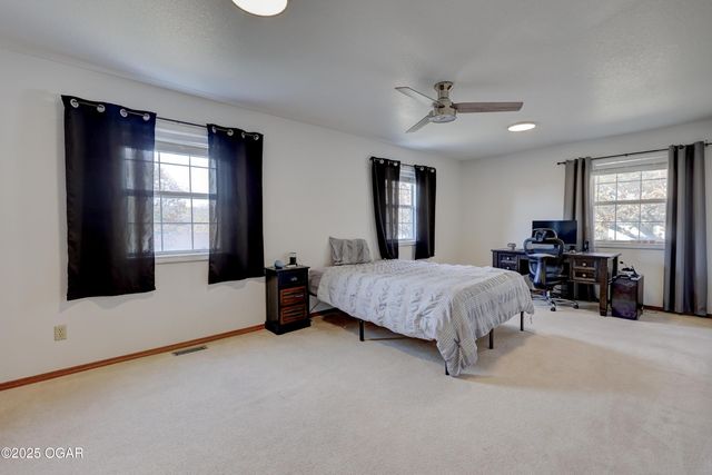 2902 N Michigan Avenue, Joplin, MO 64801